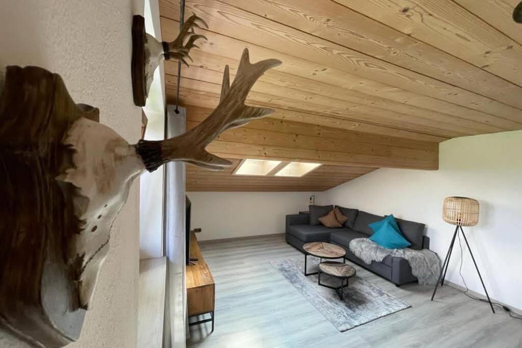 Gemuetliche Ferienwohnung Im Dg Am Tegernsee - Bergblick, Ruhe & Ganz Viel Platz Bad Wiessee Exterior photo